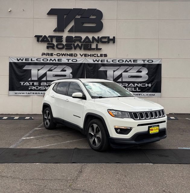 Used 2019 Jeep Compass Latitude w/ Popular Equipment Group FWD image 5
