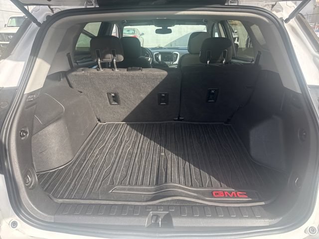 Used 2019 GMC Terrain SLE w/ Driver Convenience Package FWD image 11