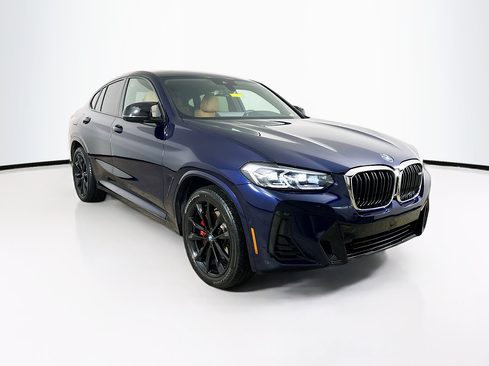 Used 2022 BMW X4 M40i w/ Parking Assistance Package image 3