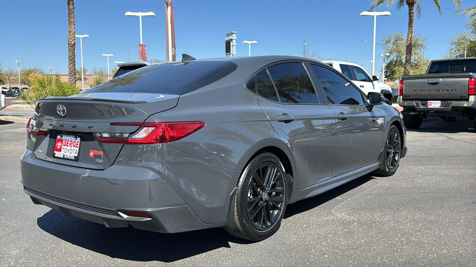 Certified 2025 Toyota Camry SE w/ Convenience Package image 7