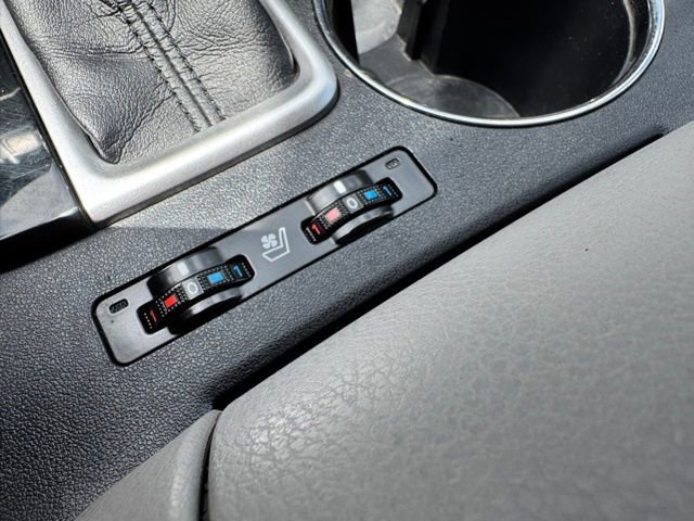 Used 2016 Toyota Highlander Limited AWD/4WD image 19