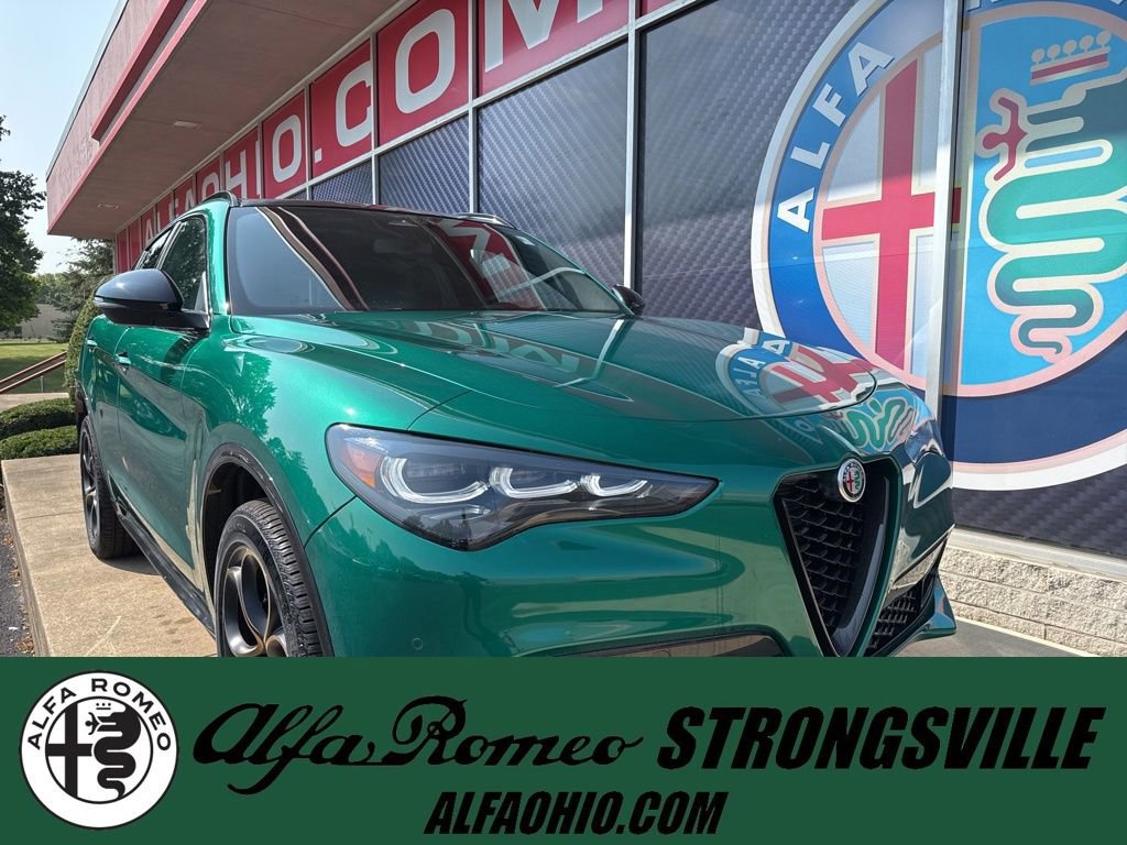 New 2025 Alfa Romeo Stelvio Sprint AWD/4WD image 1