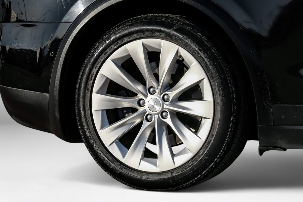 Used 2018 Tesla Model X 75D image 47