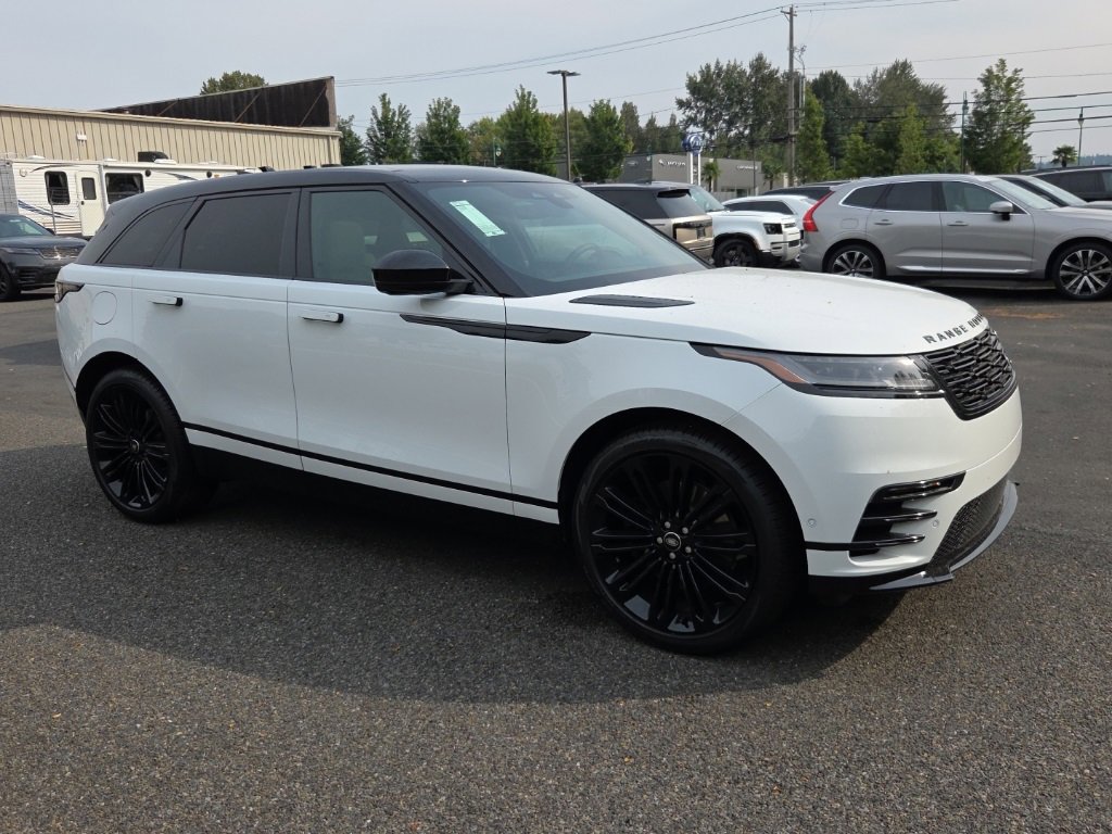 New 2026 Land Rover Range Rover Velar Dynamic SE image 8