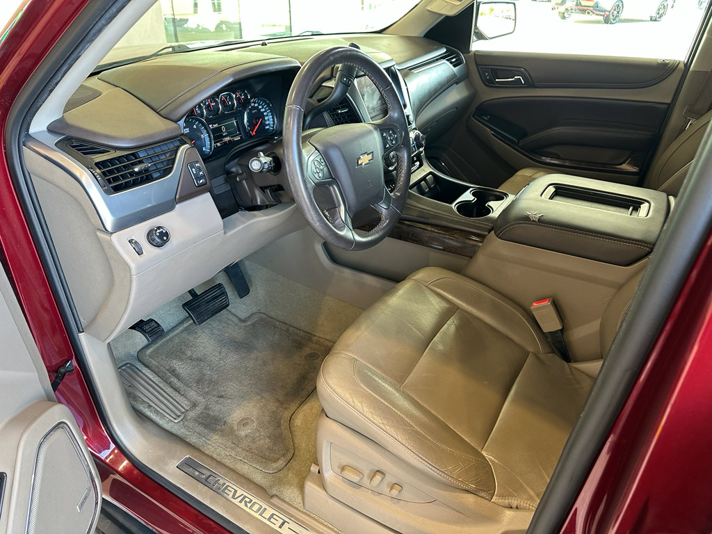 Used 2016 Chevrolet Suburban LT image 12