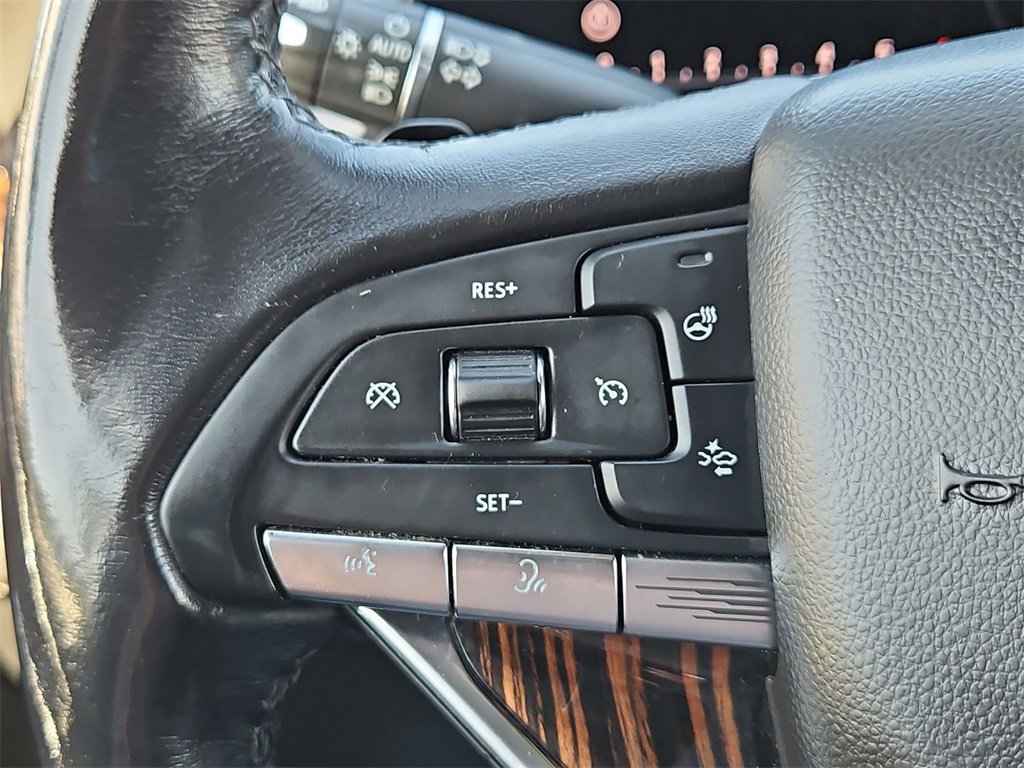 Certified 2021 Cadillac Escalade ESV Premium Luxury image 10