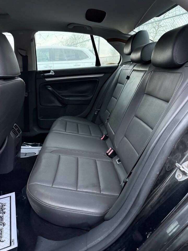 Used 2008 Volkswagen Jetta SE image 10