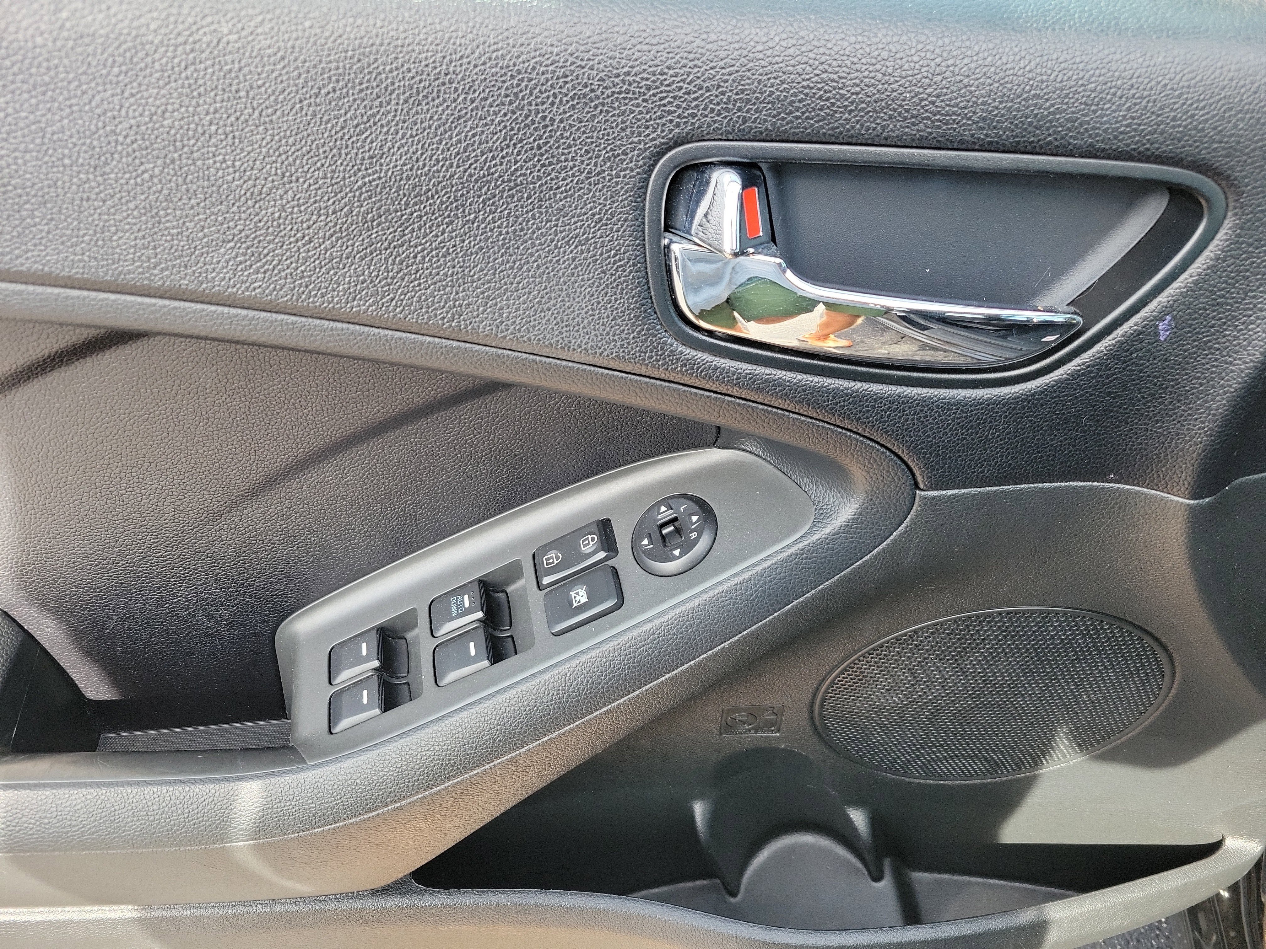 Used 2018 Kia Forte S image 7