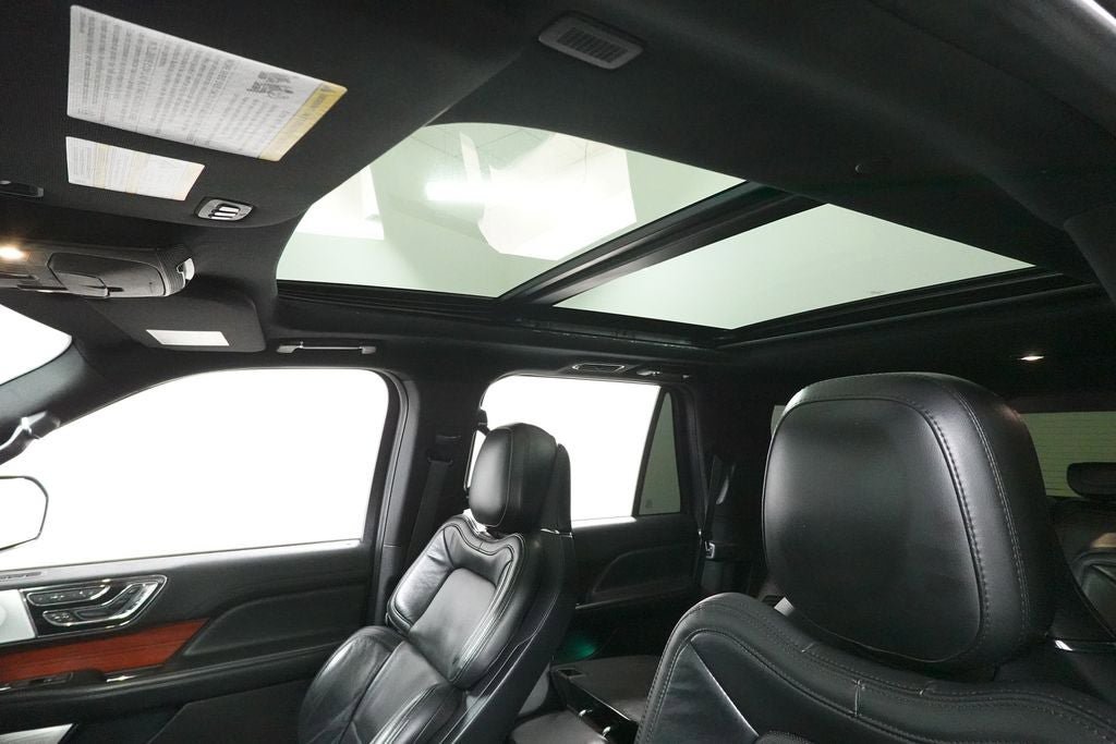 Used 2021 Lincoln Navigator Reserve AWD/4WD image 27