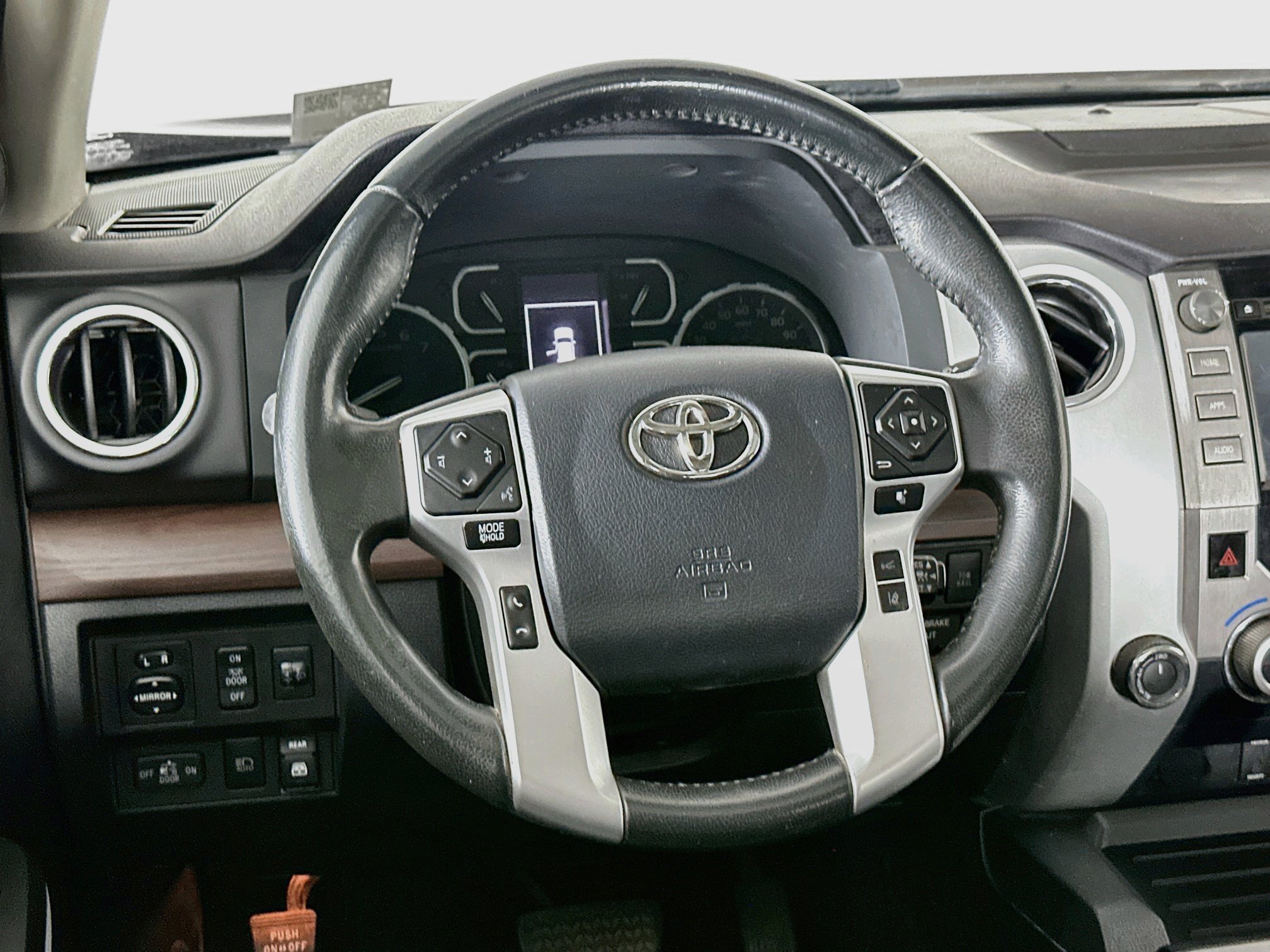 Used 2018 Toyota Tundra Limited w/ Limited Premium Package AWD/4WD image 18