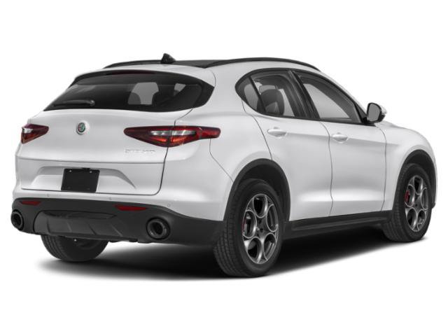 Used 2023 Alfa Romeo Stelvio Sprint RWD image 5