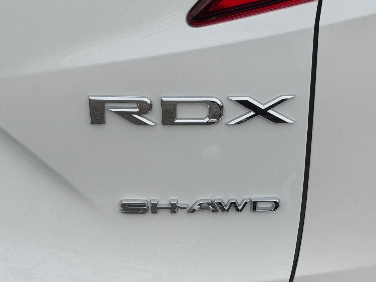 Used 2024 Acura RDX SH-AWD image 10
