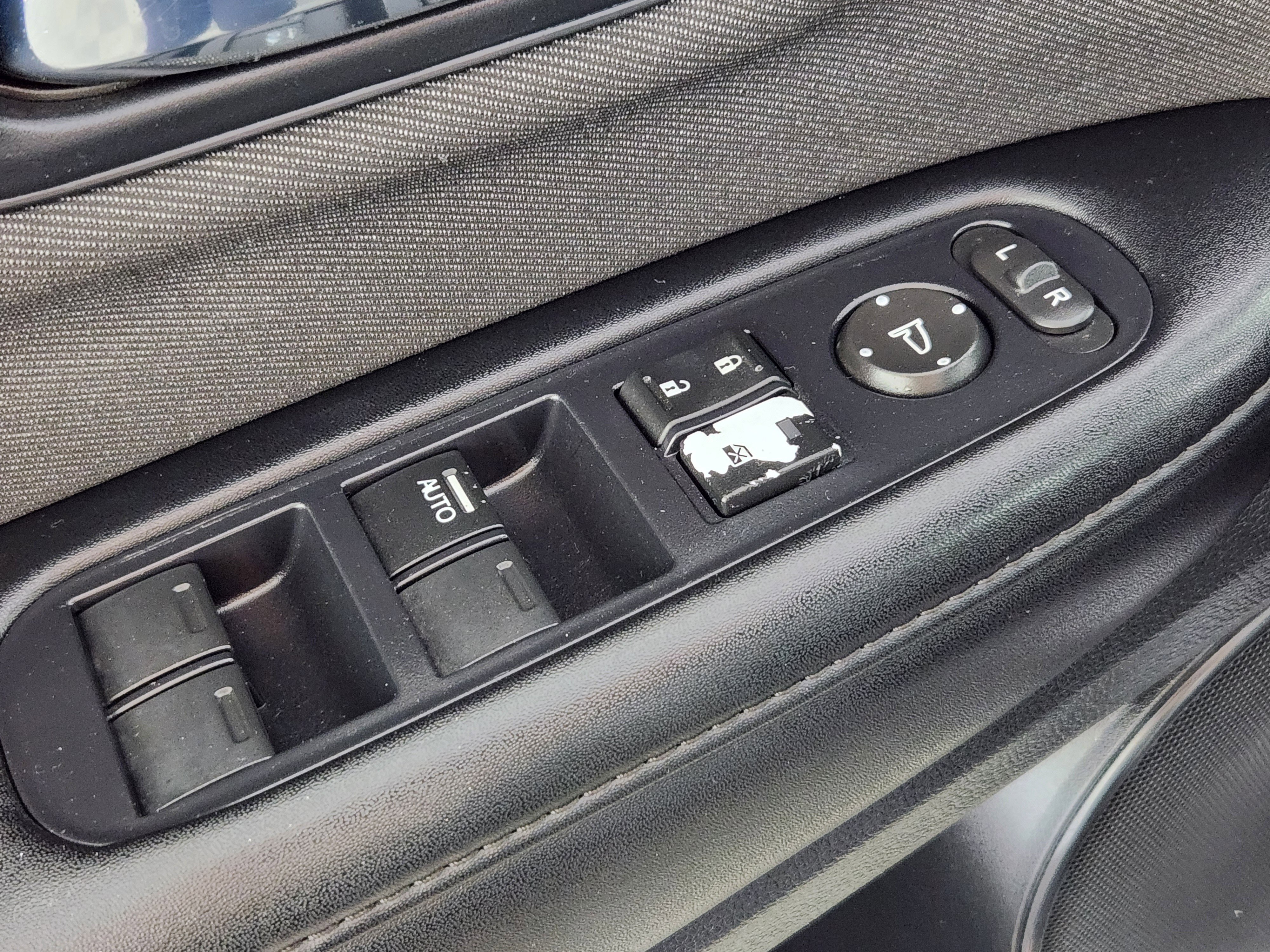 Used 2019 Honda HR-V Sport image 17