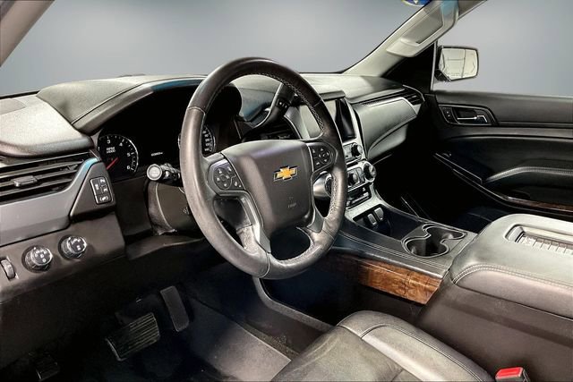 Used 2017 Chevrolet Suburban LT image 18