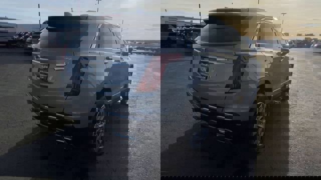 Used 2025 Cadillac XT5 Premium Luxury w/ Technology Package image 8