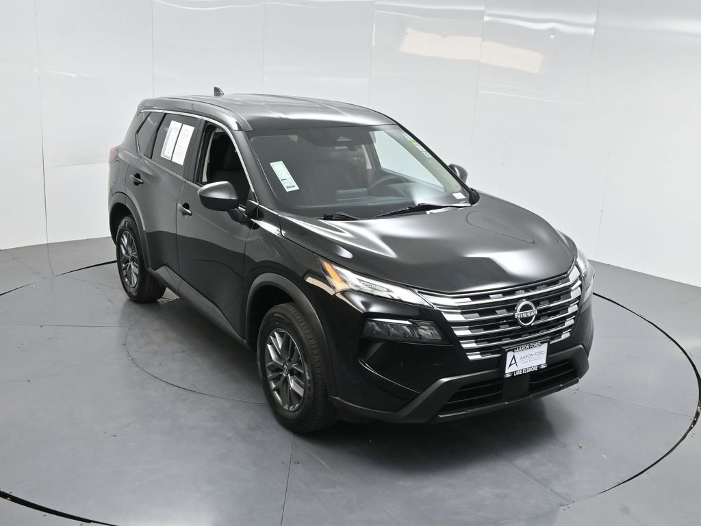 Used 2024 Nissan Rogue S image 47