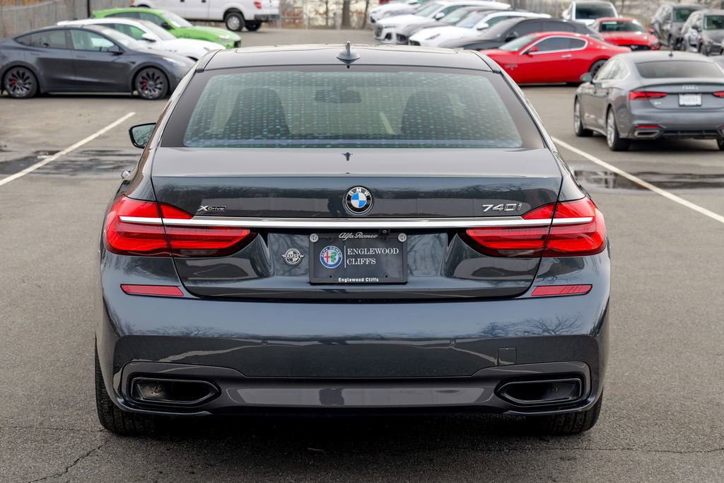 Used 2019 BMW 740i xDrive w/ Executive Package image 6