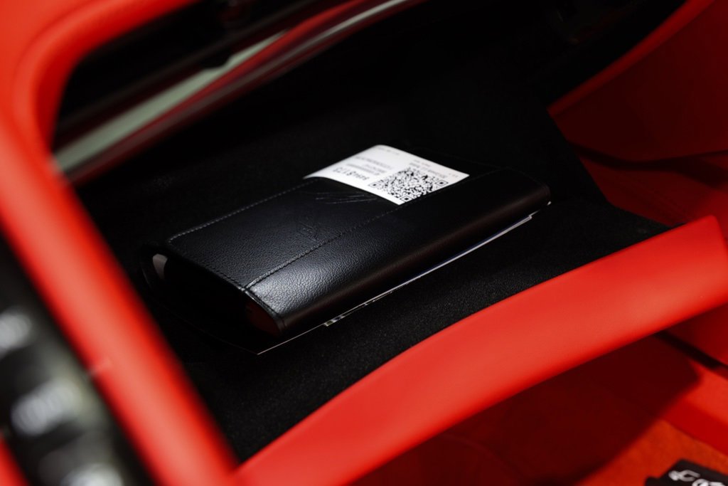 Used 2024 Chevrolet Corvette Stingray Premium Conv w/ Z51 Performance Package image 25