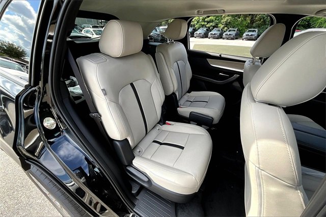 New 2025 MAZDA CX-90 Plug-In Hybrid w/ Preferred image 11