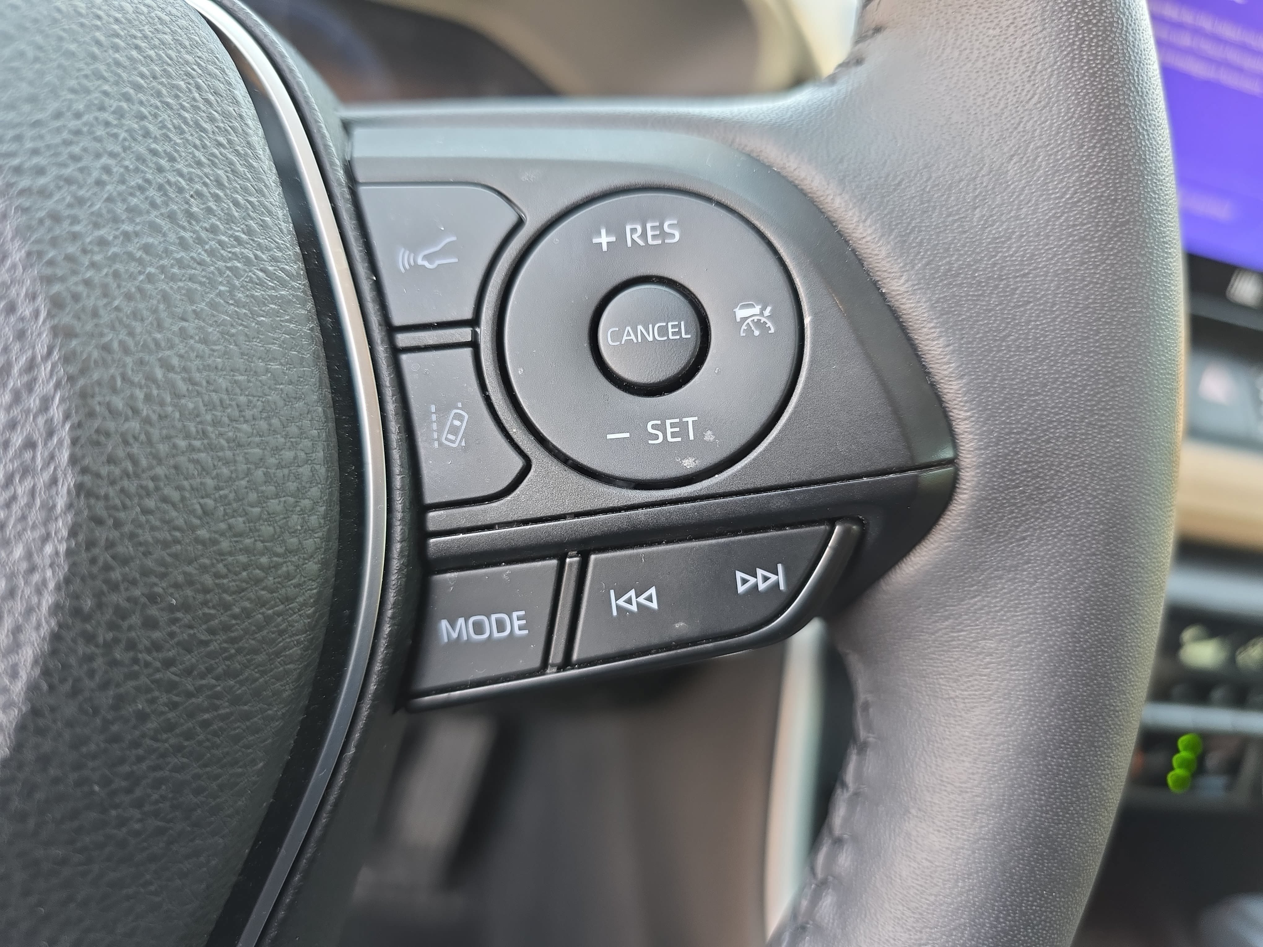 Used 2024 Toyota RAV4 Limited w/ Weather Package FWD image 18