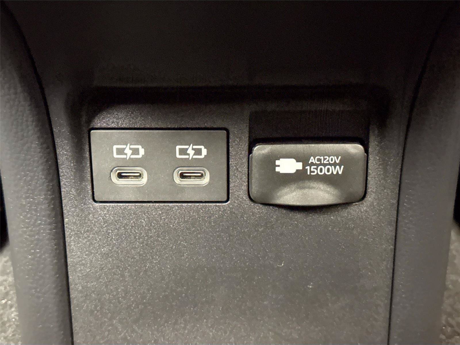 Certified 2025 Toyota Prius Plug-In Hybrid FWD image 35