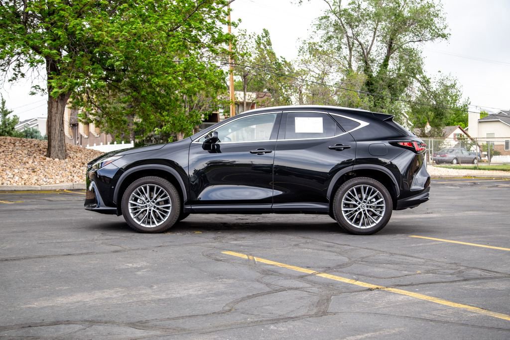 Used 2023 Lexus NX 350h AWD w/ Vision Package image 2