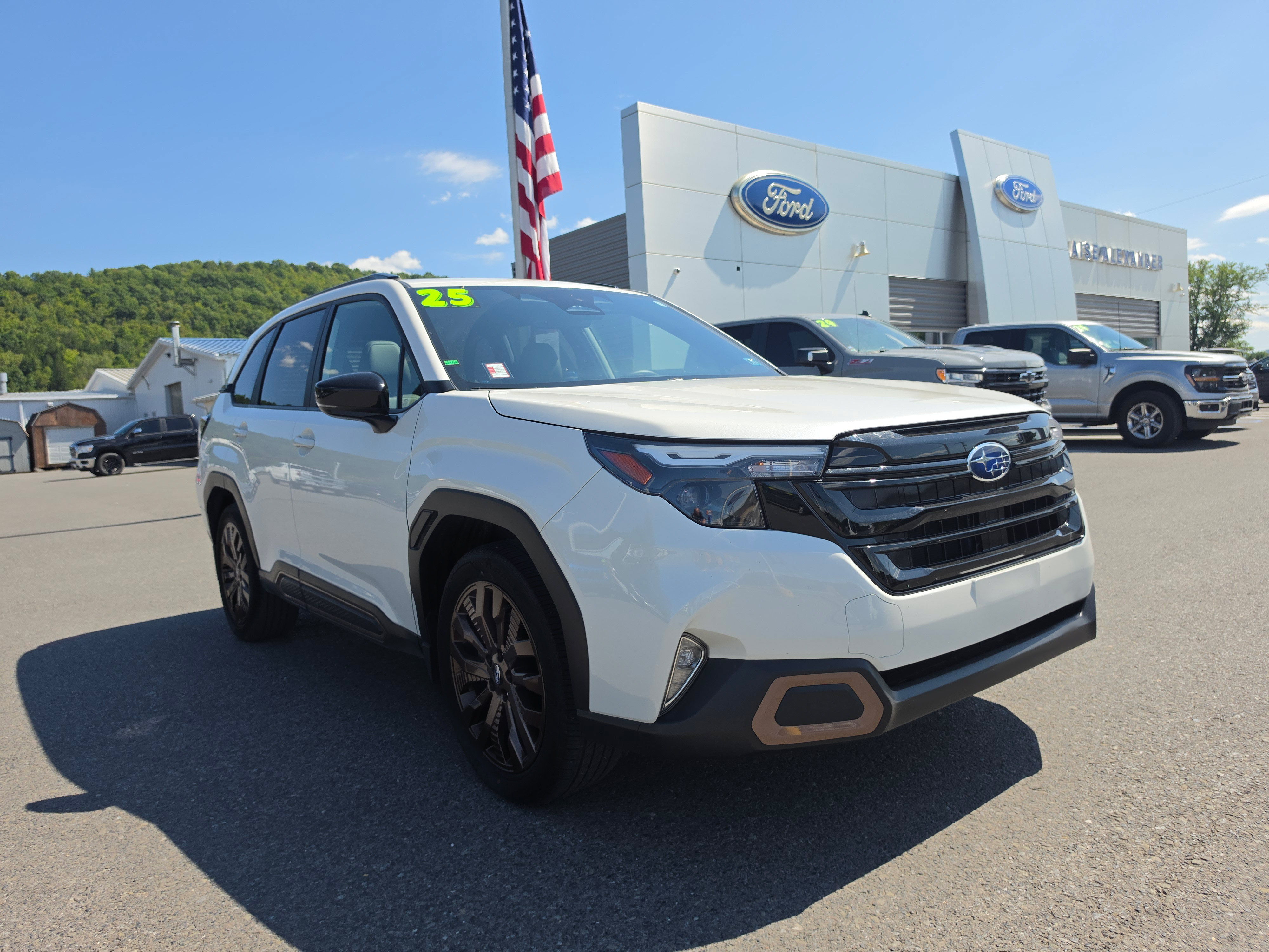 Used 2025 Subaru Forester Sport AWD/4WD image 1