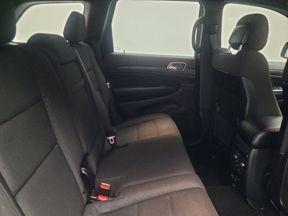 Used 2019 Jeep Grand Cherokee Laredo image 19