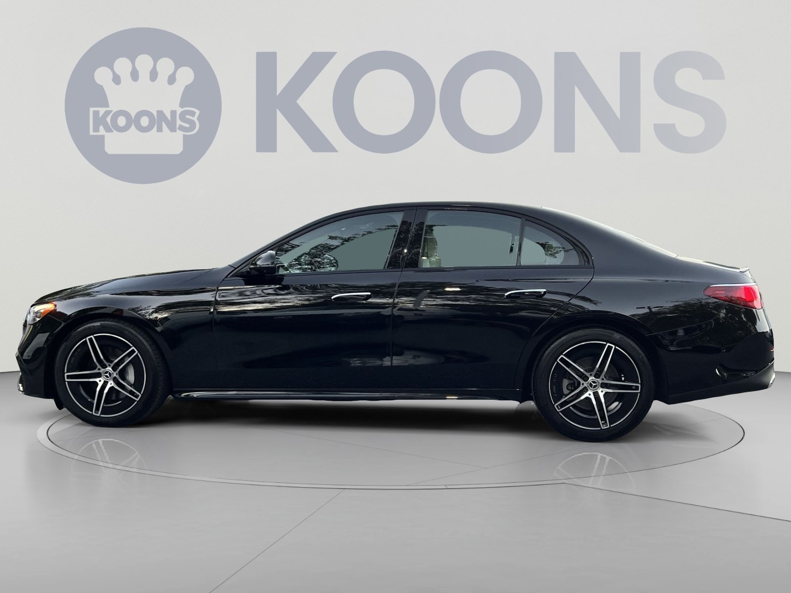 Certified 2025 Mercedes-Benz E 350 4MATIC Sedan w/ Driver Assistance Package image 7