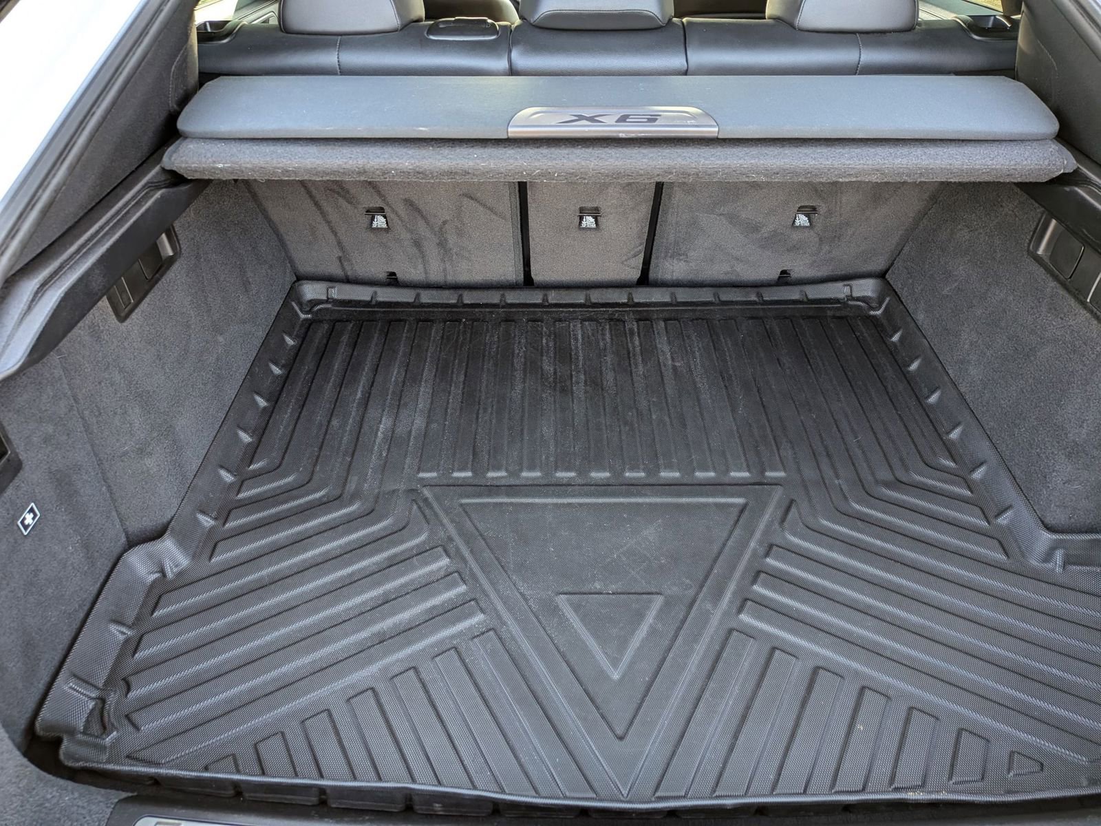 Used 2021 BMW X6 sDrive40i w/ M Sport Package image 32