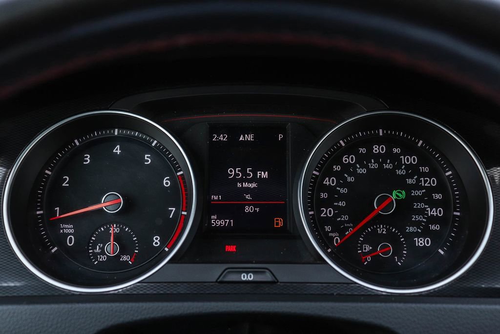 Used 2017 Volkswagen GTI Sport image 25