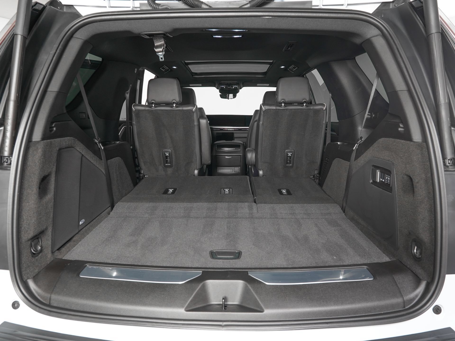 Used 2026 Cadillac Escalade Sport w/ Touring Package AWD/4WD image 13