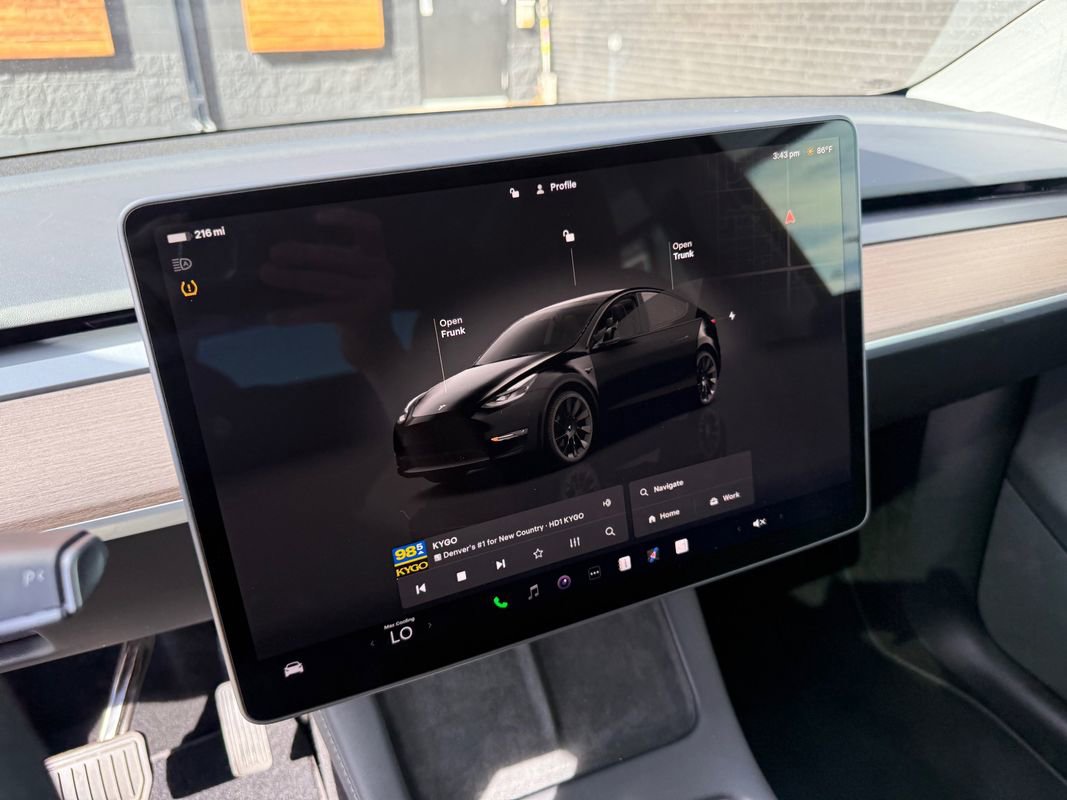 Used 2024 Tesla Model Y Long Range image 22