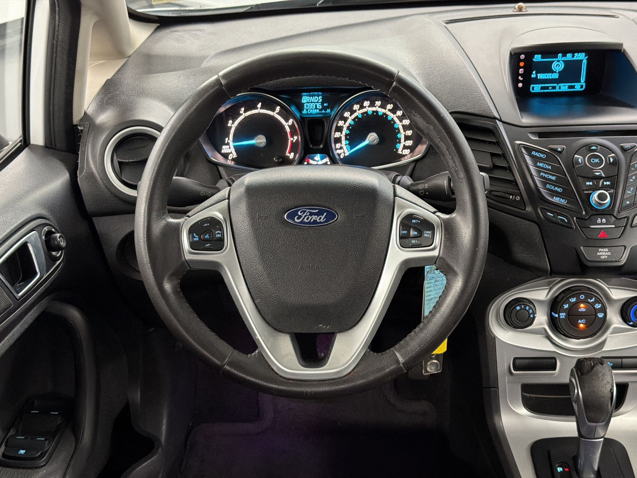 Used 2016 Ford Fiesta SE FWD image 23