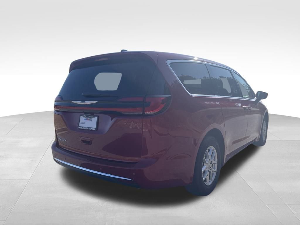 New 2026 Chrysler Pacifica Select image 5