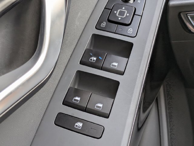 Used 2025 Kia Niro EX Touring FWD image 24