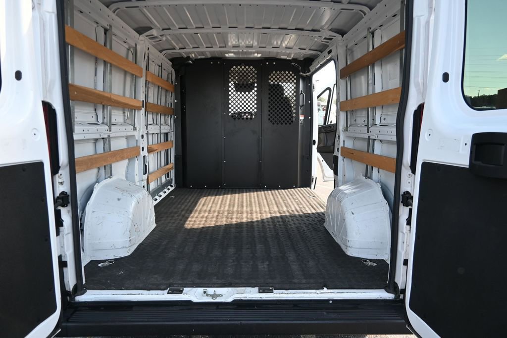 Used 2023 RAM ProMaster 2500 FWD image 9