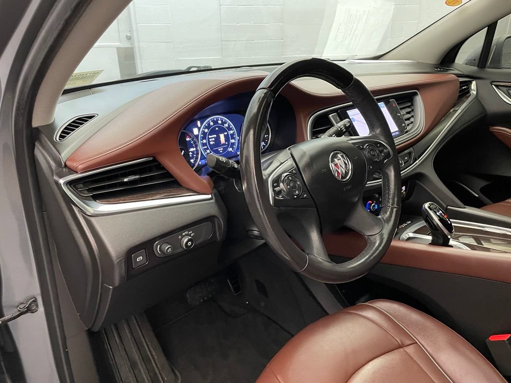 Used 2020 Buick Enclave Avenir w/ Avenir Technology Package FWD image 21