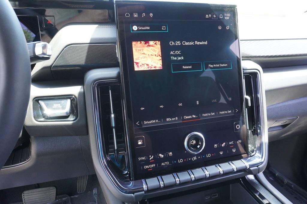 New 2026 GMC Yukon XL AT4 w/ Premium Trailering Package AWD/4WD image 20