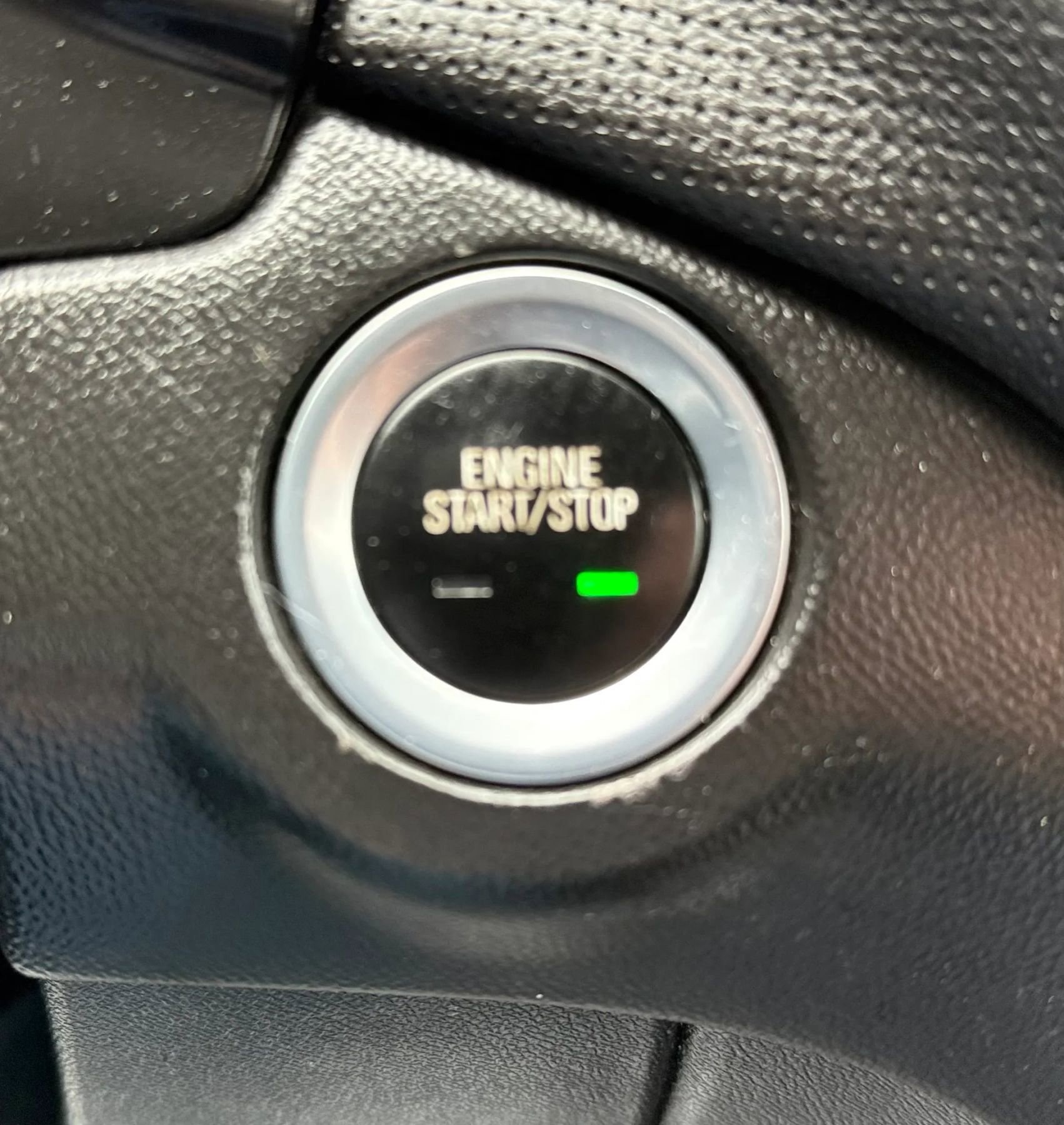 Used 2018 Chevrolet Equinox Premier AWD/4WD image 19