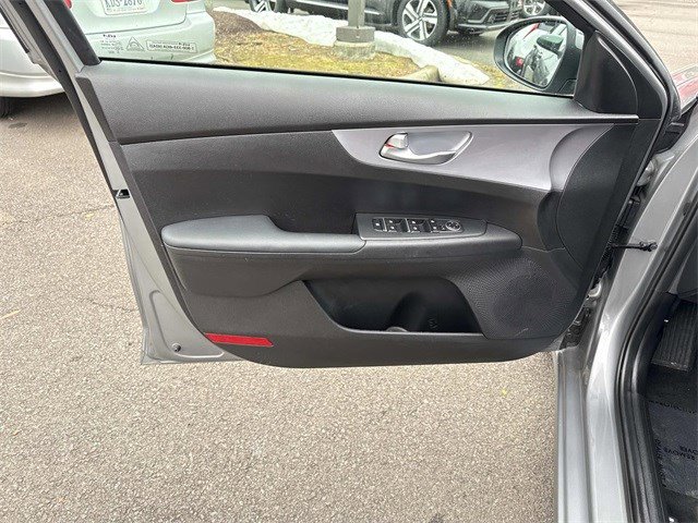 Used 2024 Kia Forte LXS w/ LXS Technology Package image 13