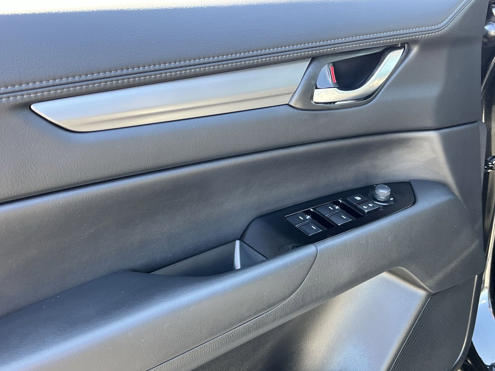 Used 2024 MAZDA CX-5 AWD 2.5 S w/ Select Package image 23