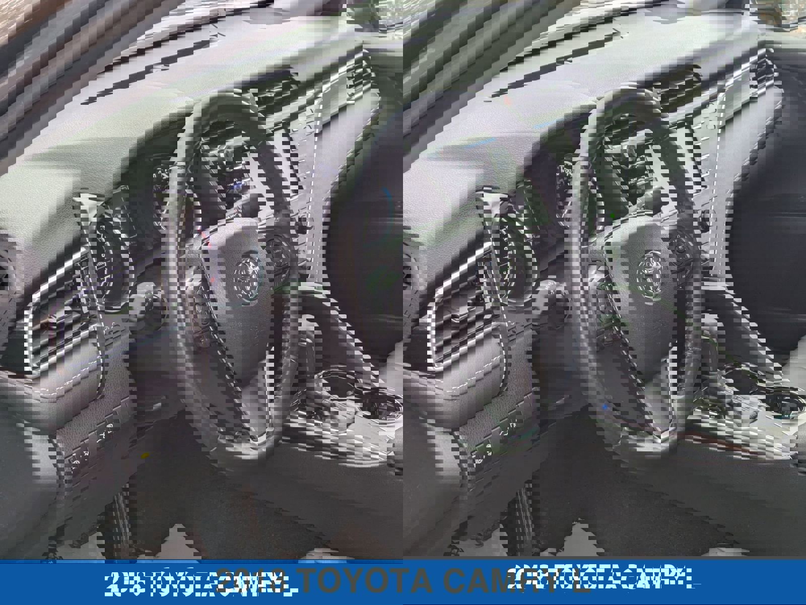 Used 2018 Toyota Camry SE w/ Moonroof Package image 15