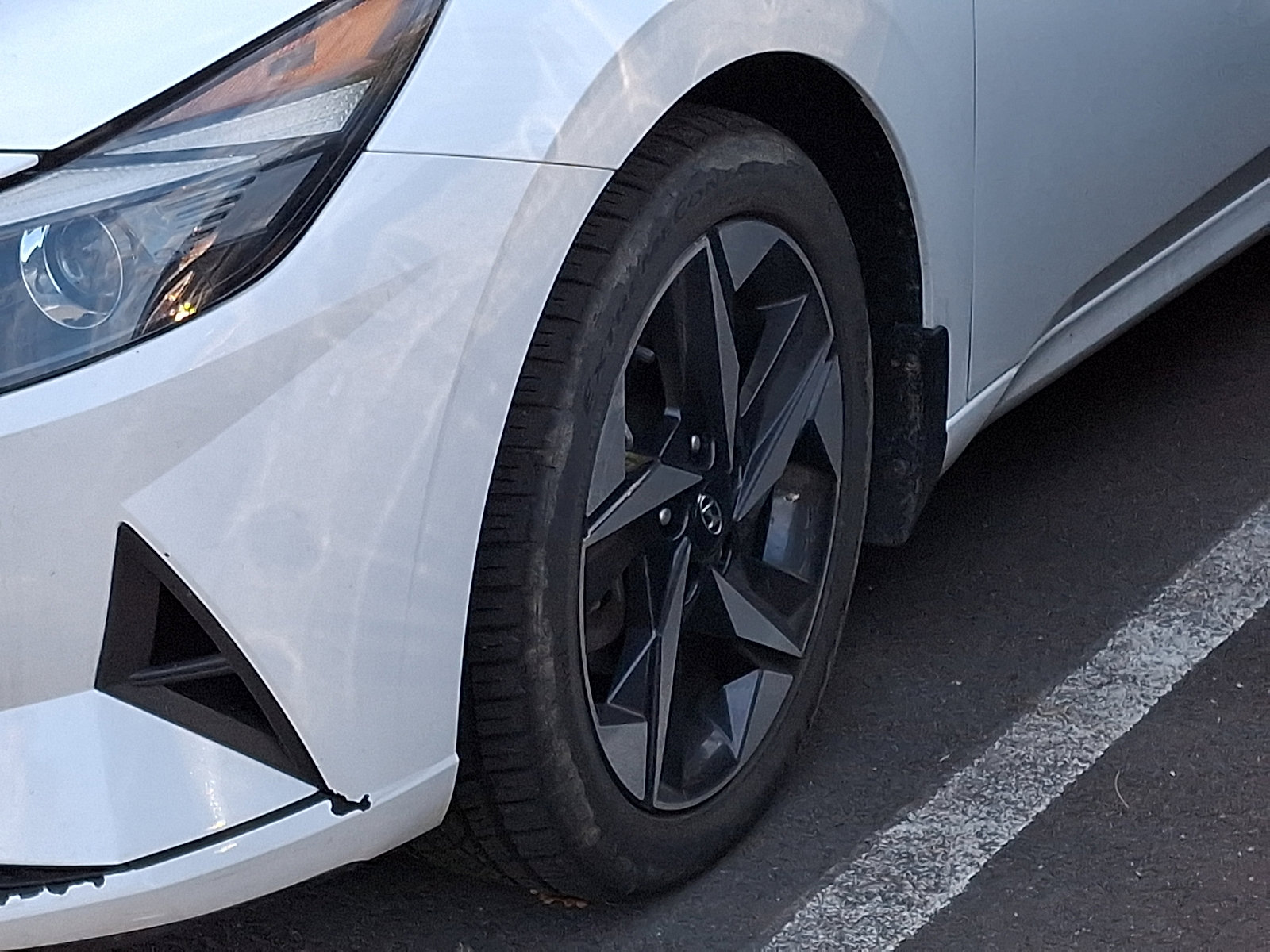 Used 2023 Hyundai Elantra SEL w/ Convenience Package image 6