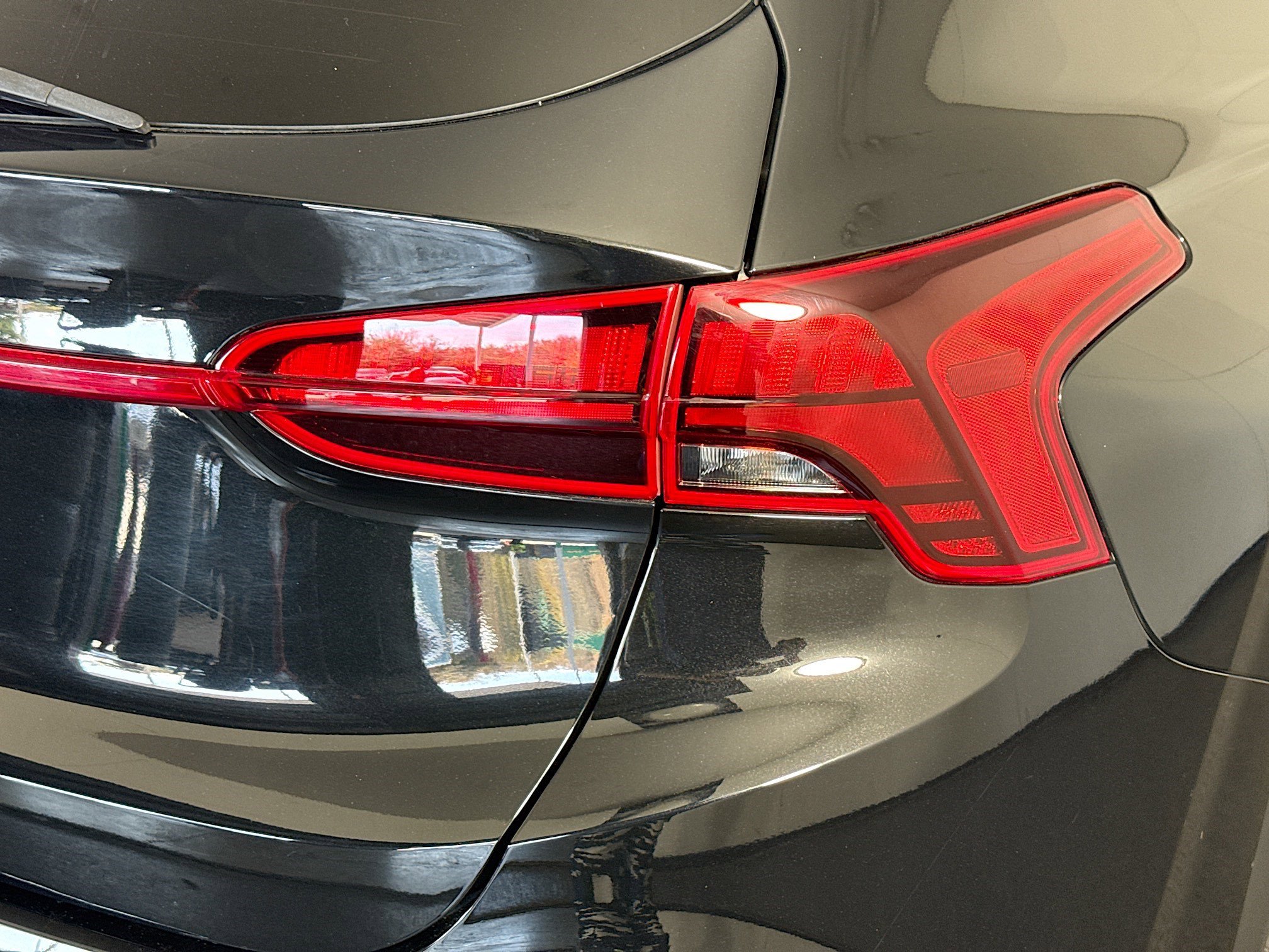 Used 2023 Hyundai Santa Fe SEL image 34