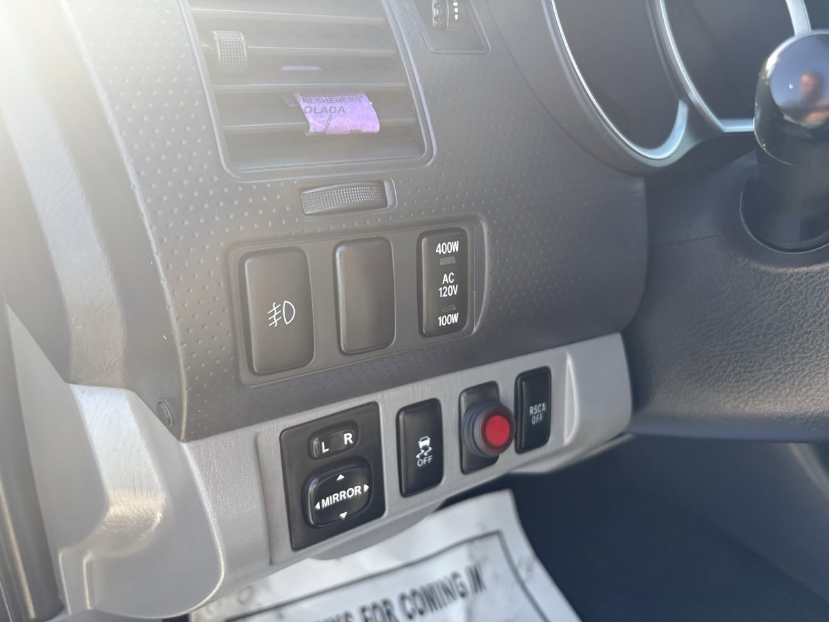 Used 2015 Toyota Tacoma 4x4 Double Cab w/ TRD Sport Package image 22