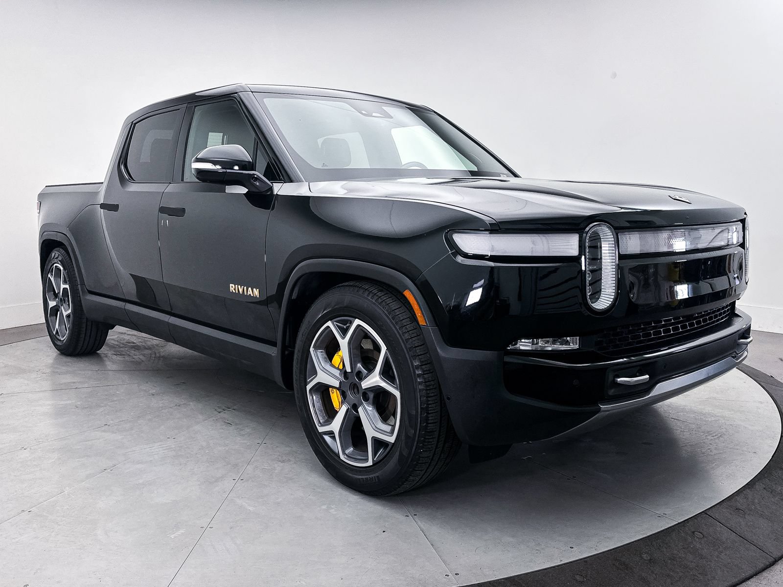 Used 2022 Rivian R1T Adventure AWD/4WD image 11
