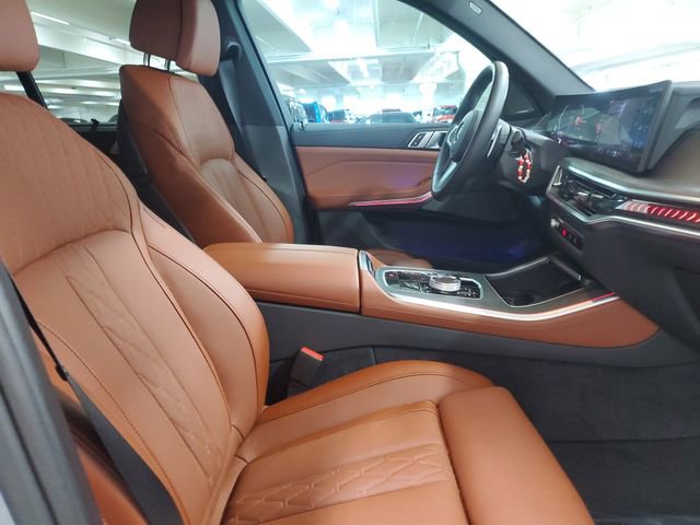 Used 2025 BMW X5 sDrive40i w/ Executive Package image 30
