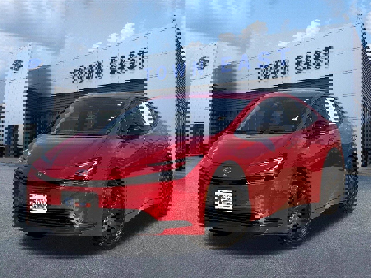 Used 2024 Toyota Prius LE video 1