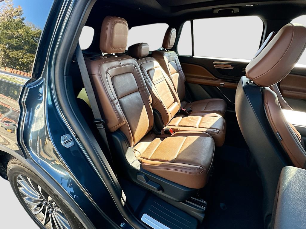 Used 2021 Lincoln Aviator Reserve w/ Elements Package Plus image 31
